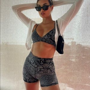 NWT ALO VAPOR BANDANA SET SIZE SMALL